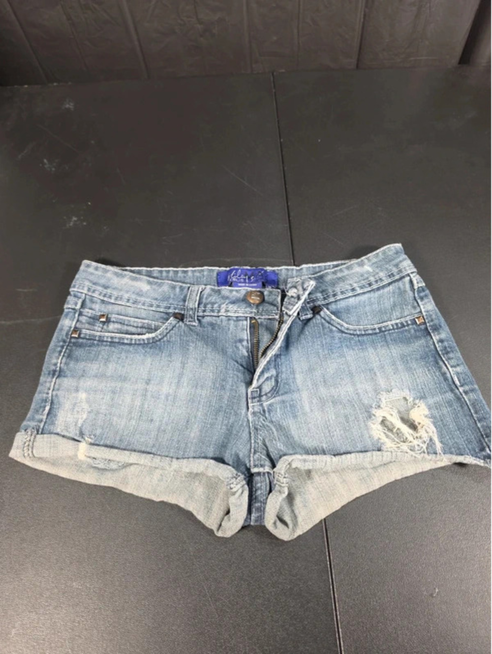 Miley Cyrus shorts